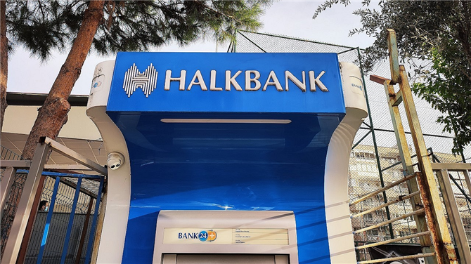 18 Yaş üzerinde olan kişiler için duyuru HALKBANK bankasından geldi! Beklenen haberi müdür açıkladı!