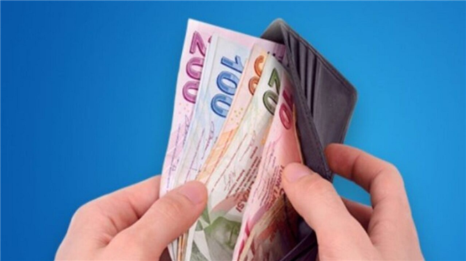 2 bankadan limitsiz ihtiyaç kredisi başladı! Kredi puanına göre ödemeler IBAN numaralarına yatacak!