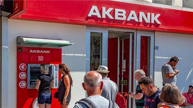 Akbank 100.000 TL borç kapatma kredisi vereceğini açıkladı! Tüm banka borçlarınızı kağıda yazın ve bankaya koşun!