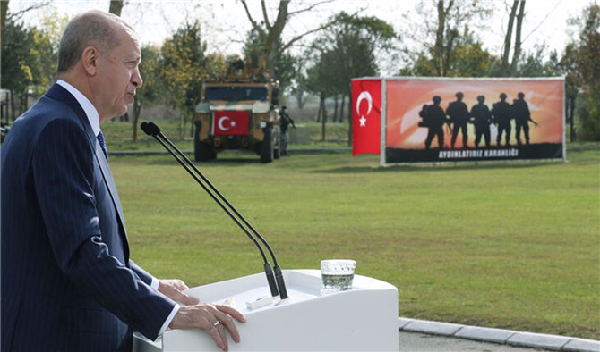 Cumhurbaşkanı Erdoğan 41. Komando Tugay Komutanlığı Sancak Verme Töreni'nde Konuşma Yaparak Uyarıda Bulundu