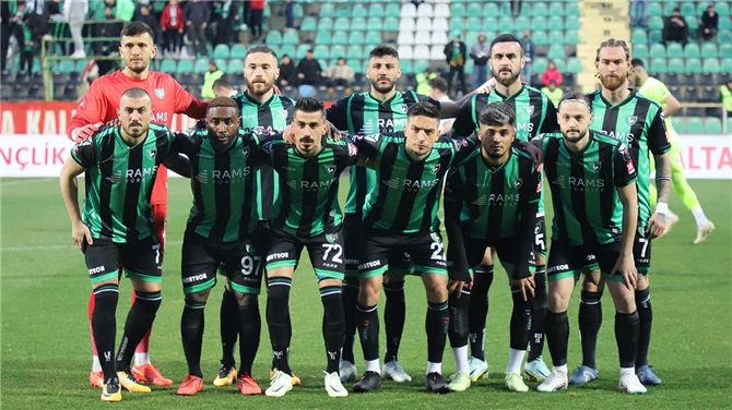 Denizlispor'da Takım Dağıldı