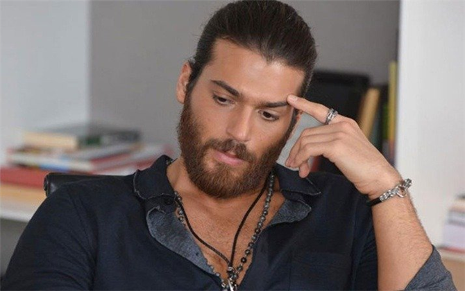 Erkenci Kuş Can Divit diziden mi ayrıldı? Can Yaman Erkenci Kuş'tan çıktı mı