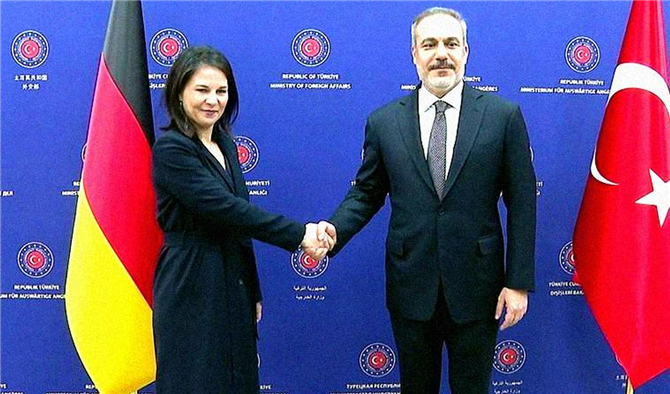 Hakan Fidan, Annalena Baerbock ile Ankara'da Görüştü