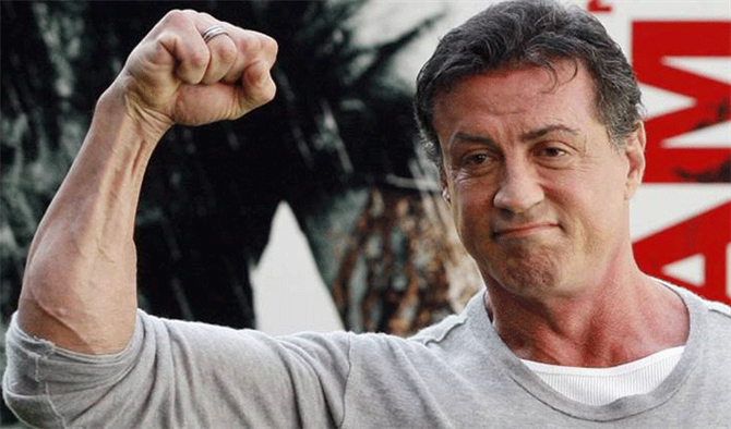 Hakan Şükür, Stallone'nin Ayağa Kalk Paylaşımını Beğendi