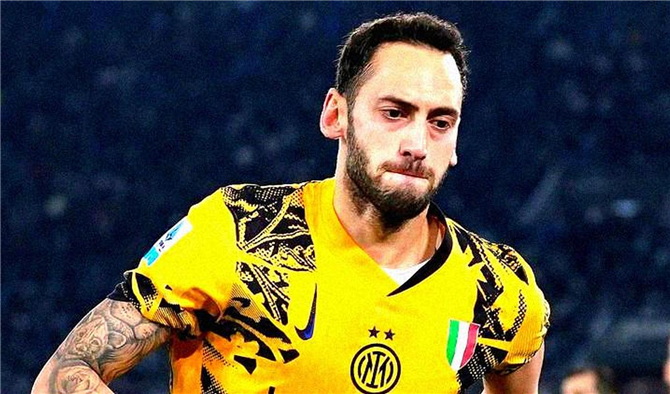 Inter Fırtınası: Hakan Çalhanoğlu Parlıyor, Lazio'ya 6-0