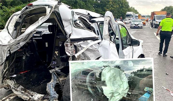 İstanbul'da Trafik Kazası: 3 Kişi Yaralı