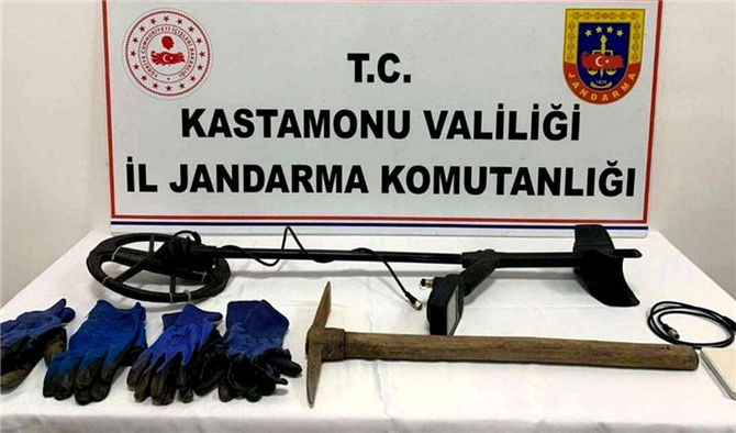 Kastamonu'nun Taşköprü ilçesinde Kaçak Kazı Yapan 2 Kişi Suçüstü Yakalandı