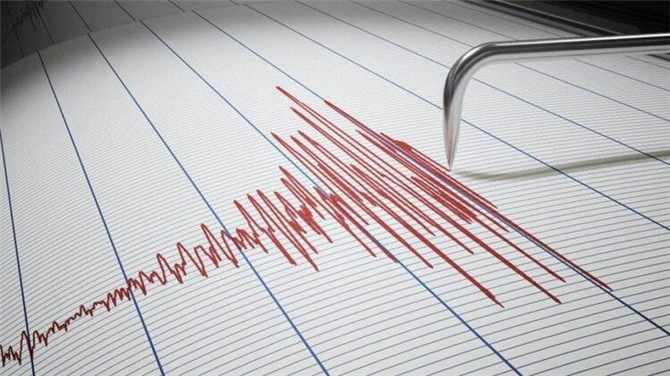 Son Dakika İstanbul'da deprem! Kaç şiddetindeydi artçı mı devam edecek mi