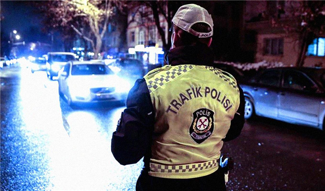 Yılbaşı Öncesi İstanbul'da Güvenlik Alarmı: 55 Bin Polis Görevde