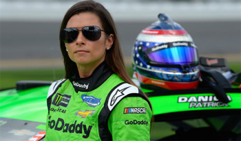 Danica Patrick Yarış Kariyerini Kazayla Bitirdi