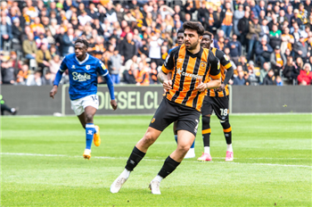 Ozan Tufan, Hull City'de En Golcü Sezonunu Yaşıyor