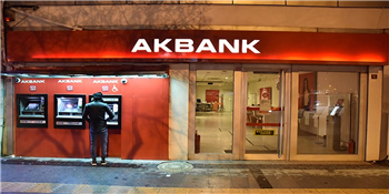 Ramazan Bereketini Sundu! Akbank 20 bin TL faizsiz kredi uzattığını açıkladı