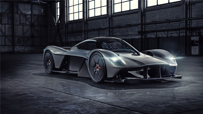 Aston Martin Valkyrie 