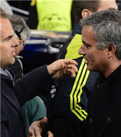 Mourinho'dan De Boer'e Sert Cevap